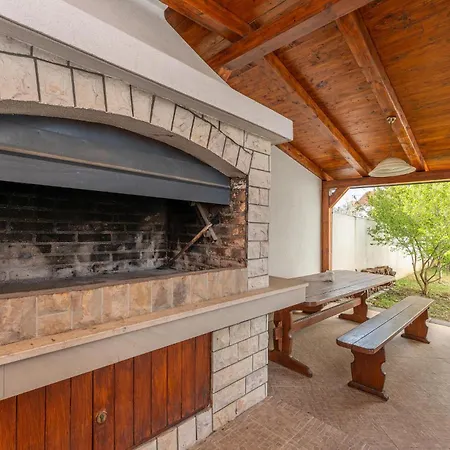 Appartement Cozy In *